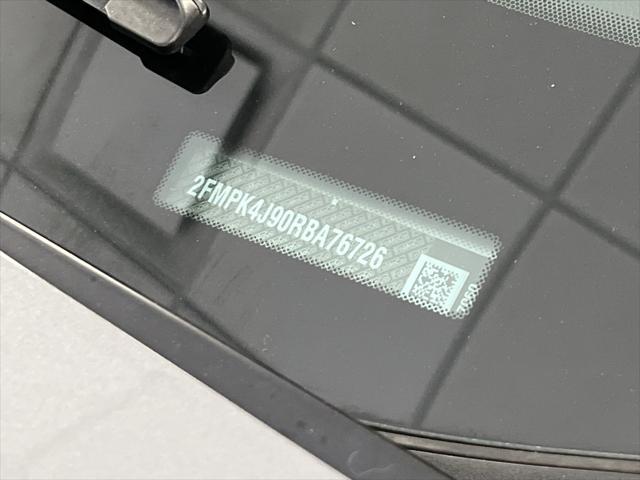 Photo of 2024 Carbonized Gray Metallic Ford Edge