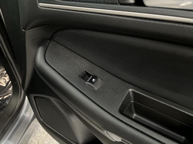 Photo of 2024 Carbonized Gray Metallic Ford Edge