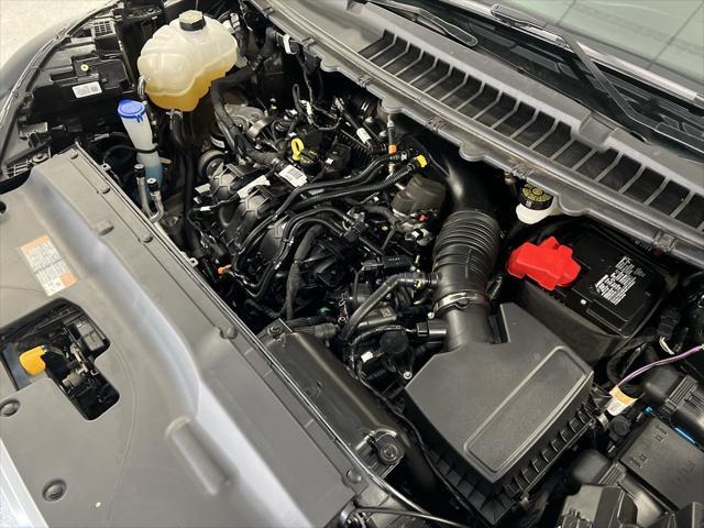 Photo of 2024 Carbonized Gray Metallic Ford Edge