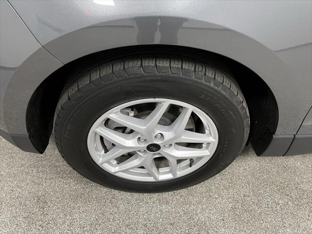 Photo of 2024 Carbonized Gray Metallic Ford Edge