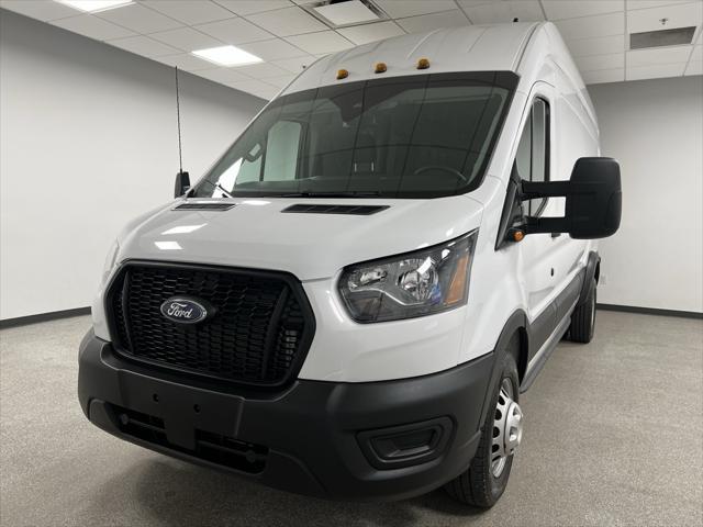 Photo of 2024 Oxford White Ford Transit-350