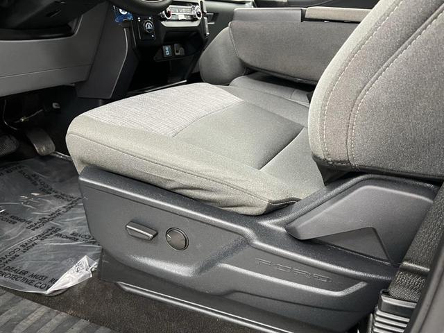 Photo of 2023 Oxford White Ford F-150