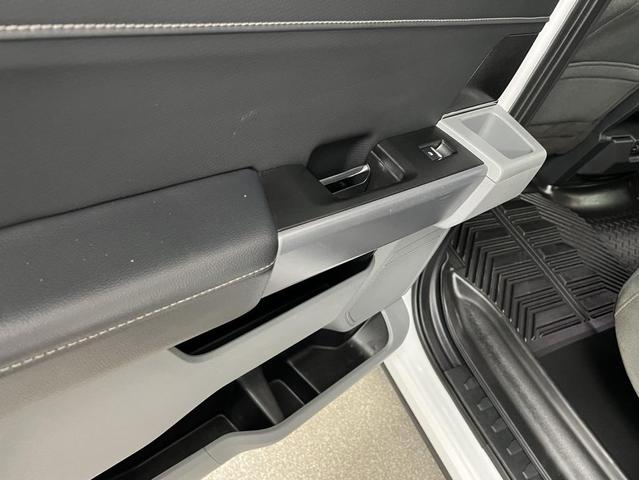 Photo of 2023 Oxford White Ford F-150