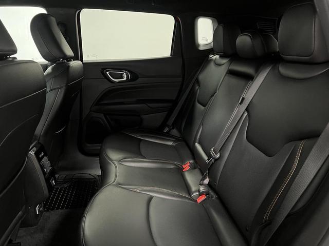 Photo of 2022 Redline Pearlcoat Jeep Compass