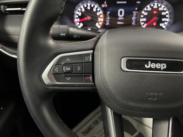 Photo of 2022 Redline Pearlcoat Jeep Compass