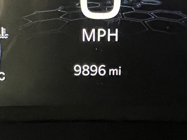 Photo of 2022 Redline Pearlcoat Jeep Compass