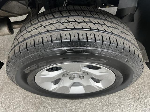 Photo of 2022 Bright White Clearcoat RAM 1500