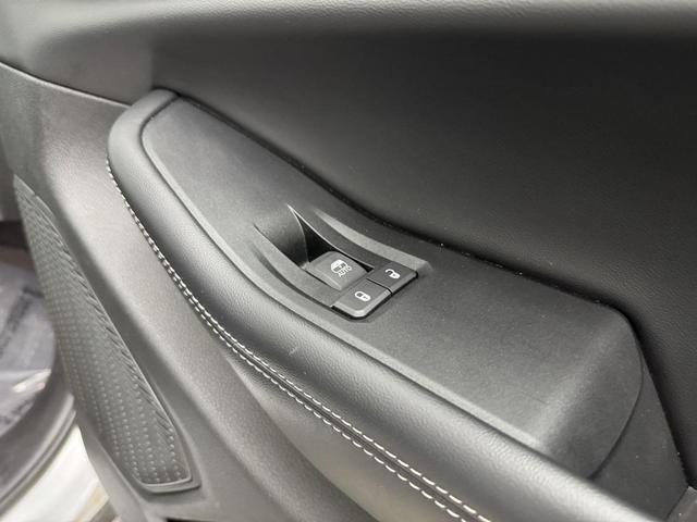 Photo of 2024 Silver Zynith Jeep Grand Cherokee L
