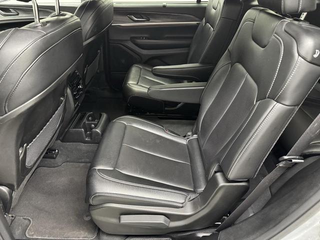 Photo of 2024 Silver Zynith Jeep Grand Cherokee L