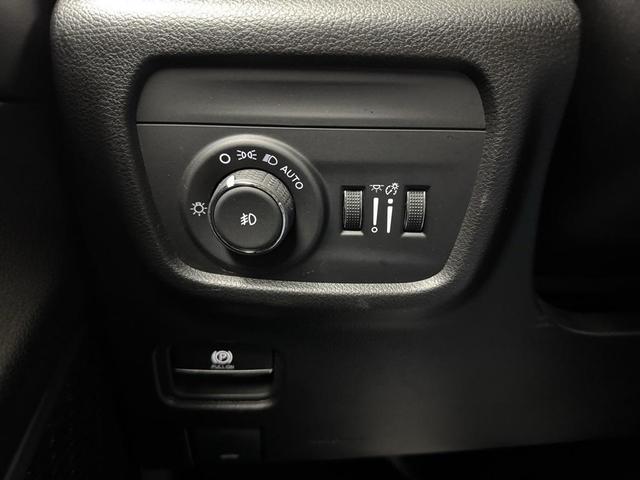 Photo of 2024 Silver Zynith Jeep Grand Cherokee L