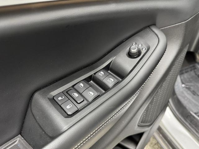 Photo of 2024 Silver Zynith Jeep Grand Cherokee L