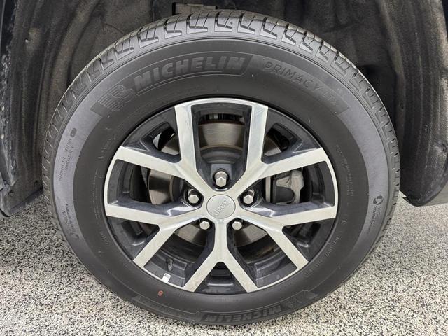 Photo of 2024 Silver Zynith Jeep Grand Cherokee L
