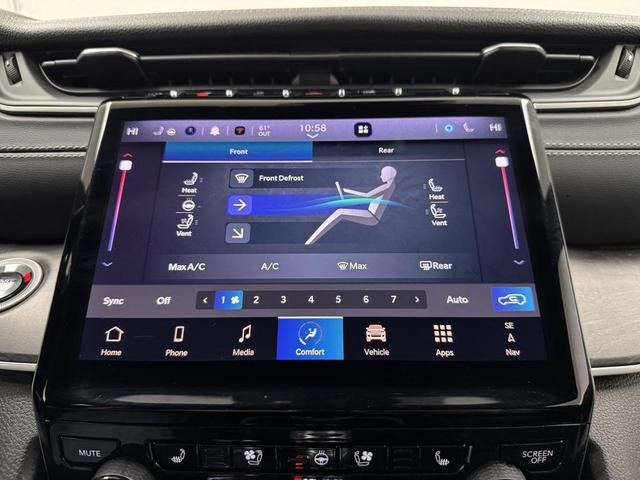 Photo of 2024 Silver Zynith Jeep Grand Cherokee L