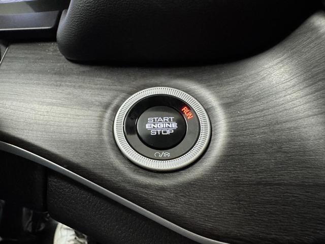 Photo of 2024 Silver Zynith Jeep Grand Cherokee L