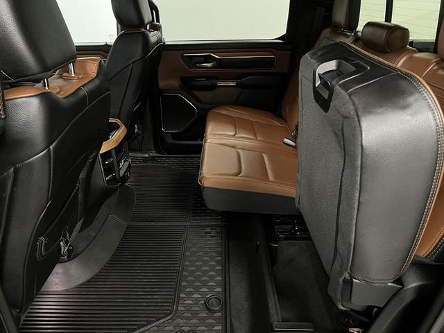 Photo of 2022 Diamond Black Crystal Pearlcoat RAM 1500