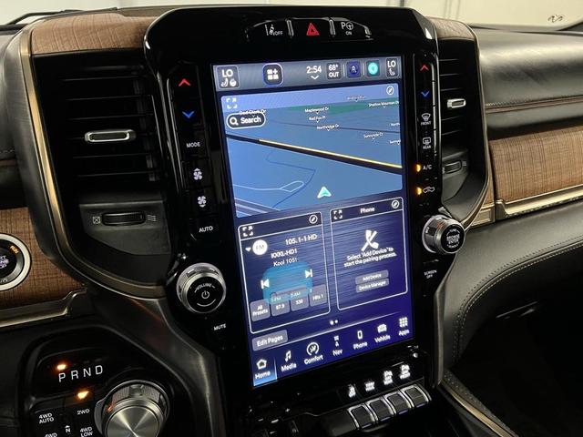 Photo of 2022 Diamond Black Crystal Pearlcoat RAM 1500