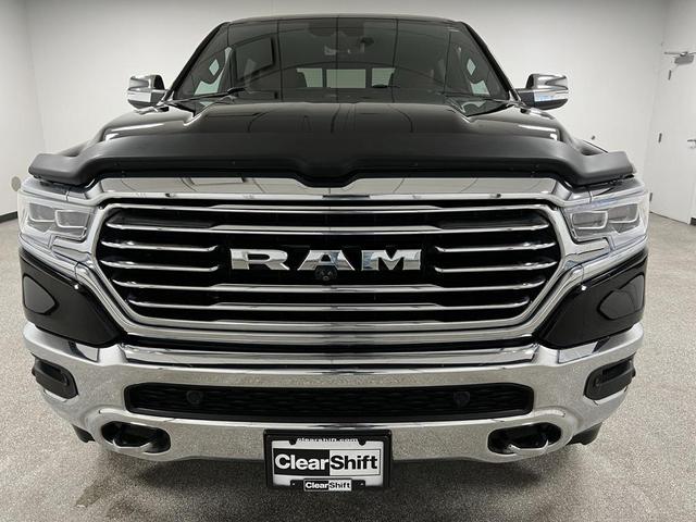 Photo of 2022 Diamond Black Crystal Pearlcoat RAM 1500