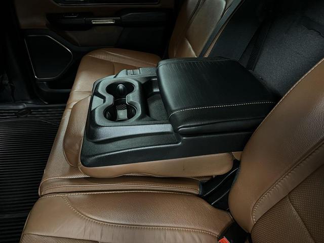 Photo of 2022 Diamond Black Crystal Pearlcoat RAM 1500