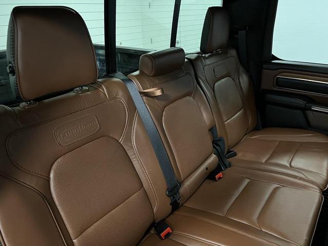 Photo of 2022 Diamond Black Crystal Pearlcoat RAM 1500