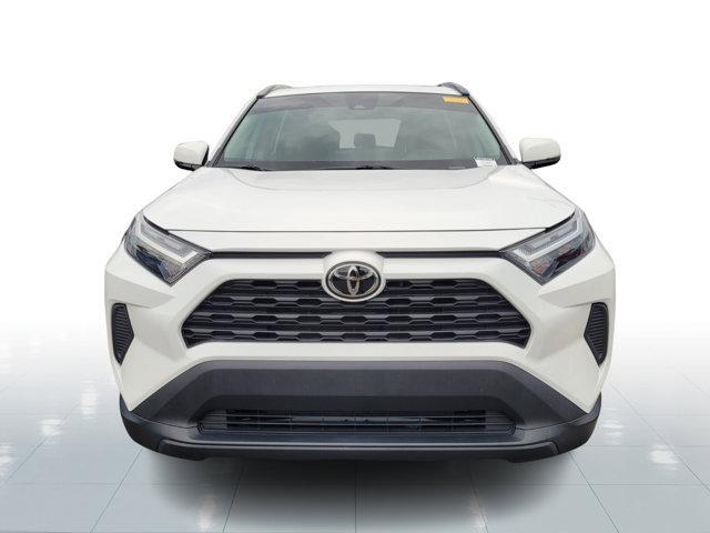 Photo of 2024 Ice Cap Toyota RAV4