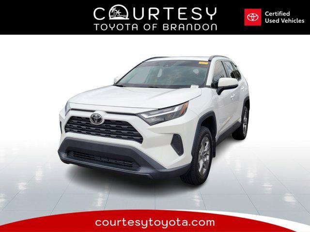 Photo of 2024 Ice Cap Toyota RAV4