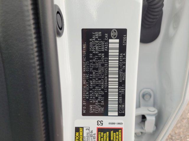Photo of 2025 Wind Chill Pearl Toyota Camry