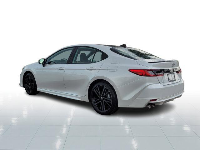 Photo of 2025 Wind Chill Pearl Toyota Camry