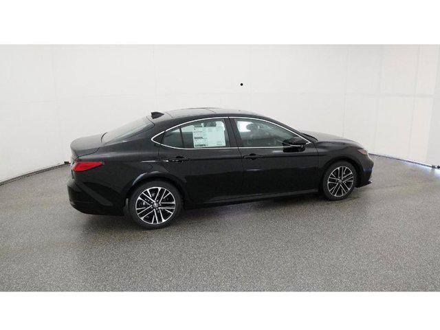 Photo of 2025 Midnight Black Metallic Toyota Camry