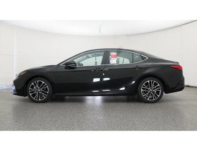 Photo of 2025 Midnight Black Metallic Toyota Camry