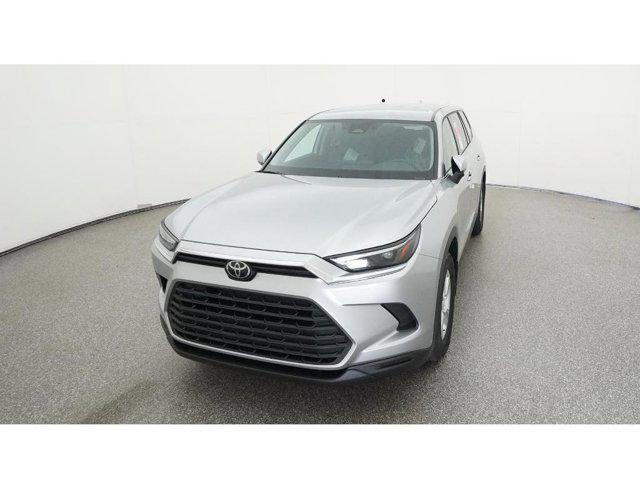 Photo of 2025 Celestial Silver Metallic Toyota Highlander