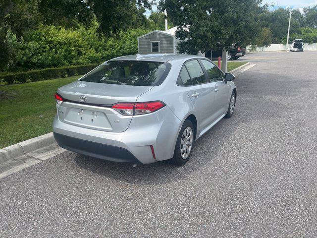 Photo of 2023 Classic Silver Metallic Toyota Corolla