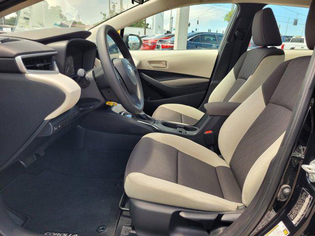 Photo of 2023 Midnight Black Metallic Toyota Corolla