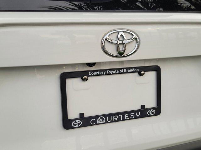 Photo of 2025 Ice Cap Toyota RAV4