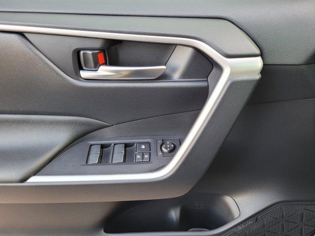 Photo of 2025 Midnight Black Metallic Toyota RAV4 Hybrid