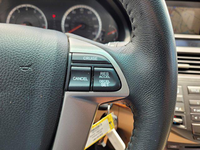 Photo of 2012 White Honda Accord