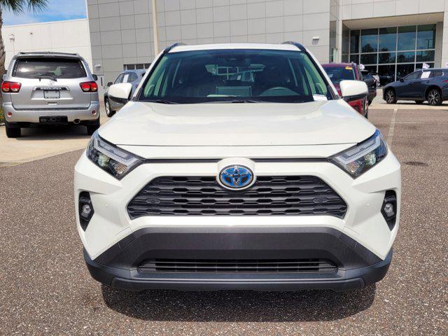 Photo of 2022 Blizzard Pearl Toyota RAV4 Hybrid