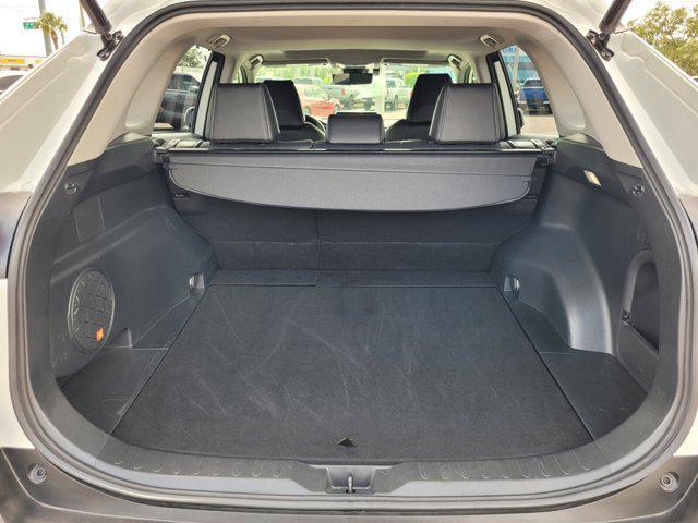 Photo of 2022 Blizzard Pearl Toyota RAV4 Hybrid