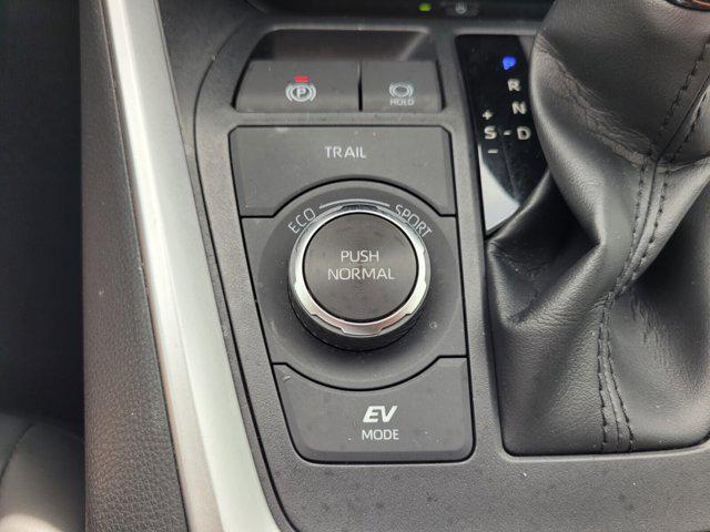 Photo of 2022 Blizzard Pearl Toyota RAV4 Hybrid