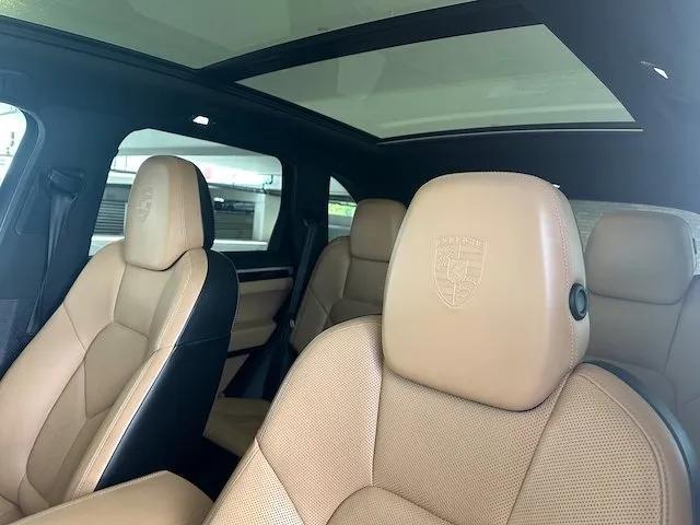 Photo of 2016 White Porsche Cayenne