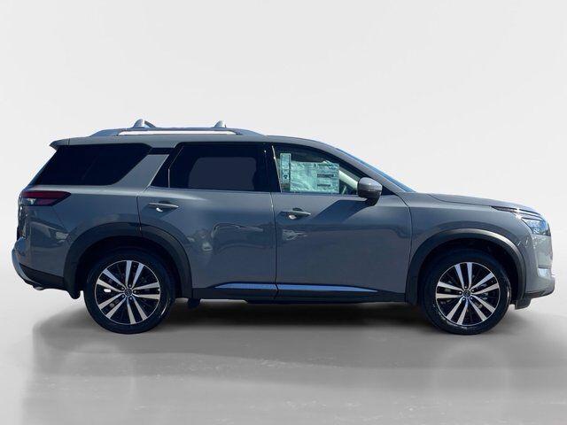 Photo of 2025 BOULDER GR Nissan Pathfinder