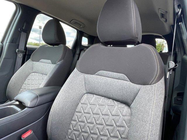 Photo of 2025 Gun Metallic Nissan Kicks