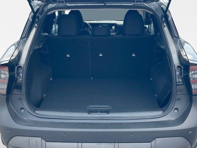 Photo of 2025 Gun Metallic Nissan Kicks
