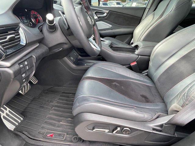 Photo of 2022 Black Acura RDX