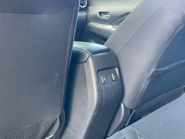 Photo of 2023 Monarch Orange Metallic/Super Black Nissan Kicks