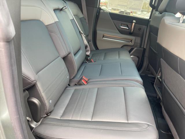 Photo of 2024 Green Matte GMC HUMMER EV SUV