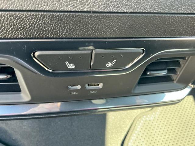 Photo of 2025 White GMC Sierra 3500