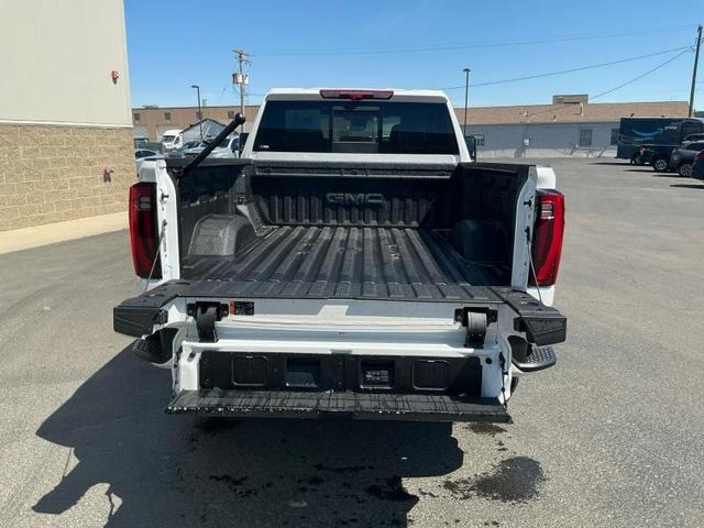 Photo of 2025 White GMC Sierra 3500