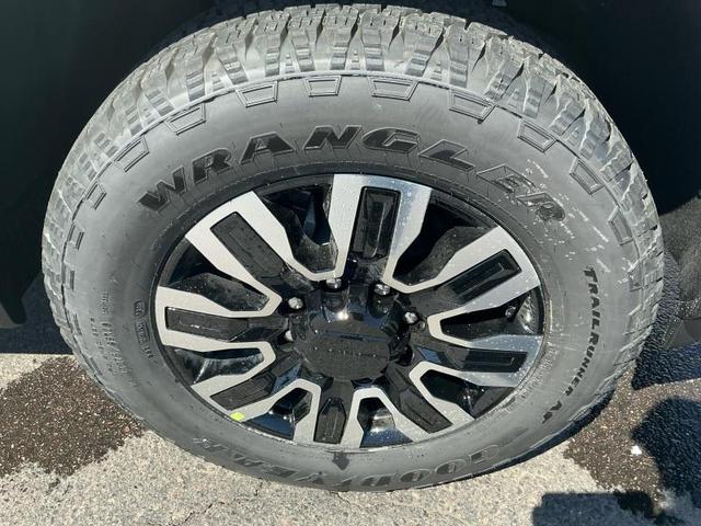 Photo of 2025 White GMC Sierra 3500