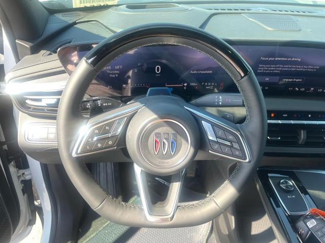 Photo of 2025 White Buick Enclave