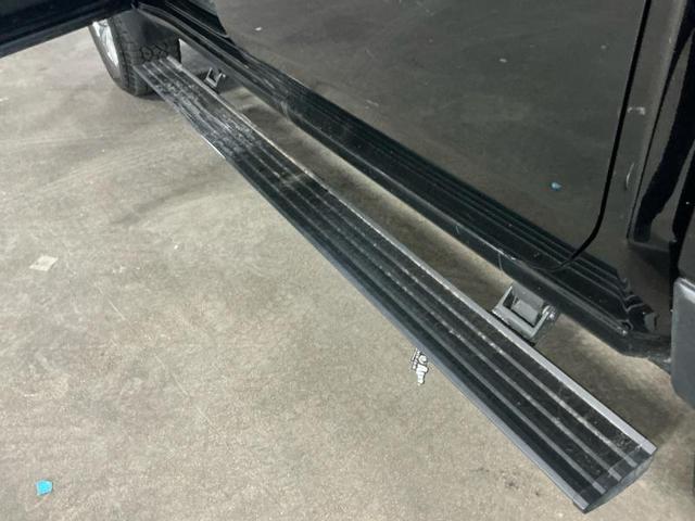 Photo of 2023 Black Chevrolet Silverado 3500